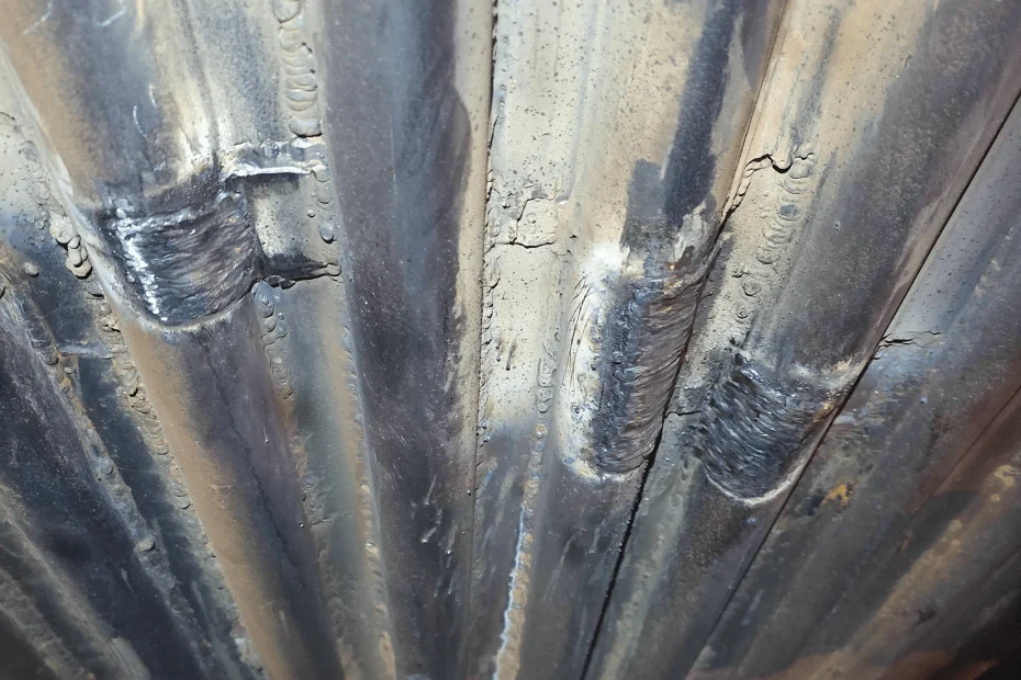 Post-weld Corrosion - Header