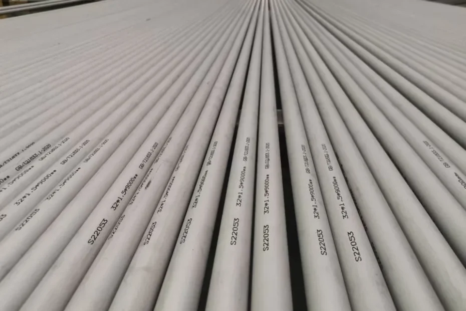 Нержавеющая сталь VS углеродистая сталь, что лучше для труб и фитингов - Заголовок