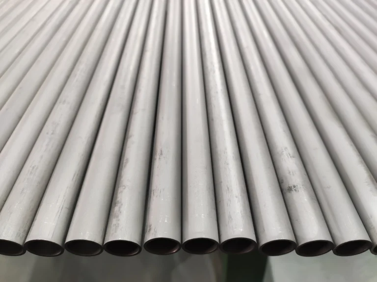 Top-Quality 254SMO Stainless Steel Pipe in Stock