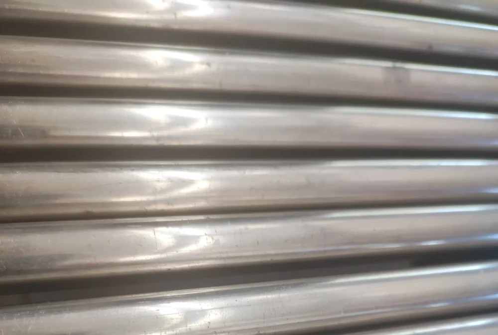Which Alloy Pipes Can Withstand Seawater - Header